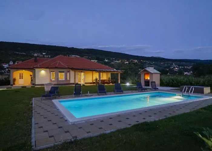 Six Brothers Villa